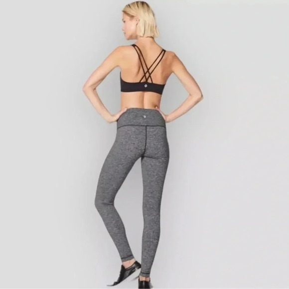 Lululemon Wunder Under Hi-Rise 7/8 Tight *25"
Heathered Black size 2 - Picture 2 of 13